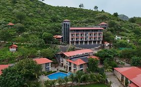 The Divine Hills Resort Suites With Private Pool Near Iim Udaipur